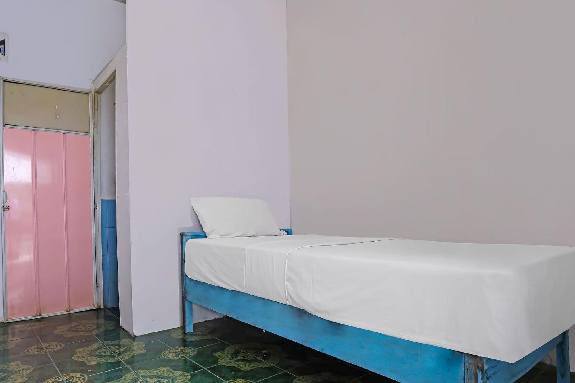 Spot On 92421 City Kost Syariah Pangkal Pinang Exterior photo